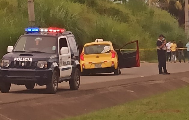 Tres hombres fueron asesinados en plena vía pública en Felipillo. Foto: Cortesía @TraficoCPanama 