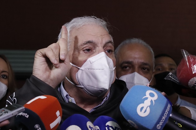 El exmandatario Ricardo Martinelli está seguro que volverá a ganar en este juicio, así como lo hizo en el 2019. Foto: EFE