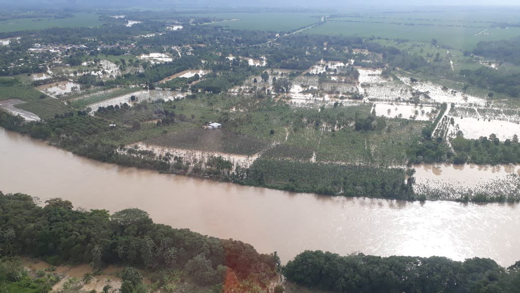 Hay una gran cantidad de viviendas que se encuentran bajo el agua en la provincia de Bocas del Toro. Foto: Cortesía Sinaproc