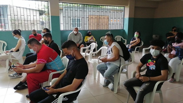 Realizan barridos de vacunación en varios circuitos. Foto: Cortesía Minsa