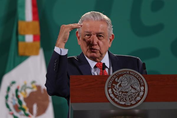 El presidente de México, Andrés Manuel López Obrador, durante una rueda de prensa en Palacio Nacional, de la Ciudad de México. EFE