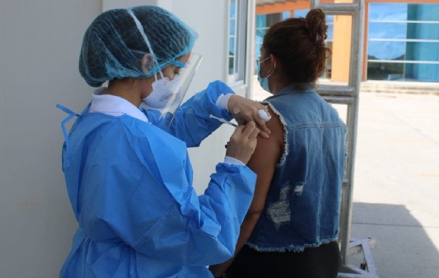 Un total de 12,387 son casos de covid-19 que se mantienen activos. Foto: Cortesía Minsa