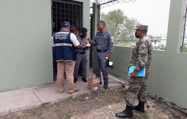 Realizan inspección a celda preventivas. Foto: Defensoría del Pueblo