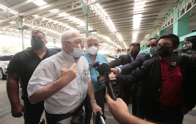 Ricardo Martinelli pidió a Cortizo atender los problemas del país. Foto: Víctor Arosemena