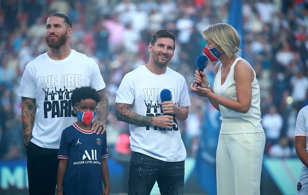 Leo Messi fue el más ovacionado de los fichajes del PSG. Foto: EFE