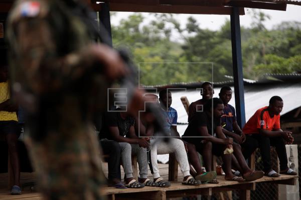 El tapón del Darién es utilizado cada año por miles de migrantes procedentes de todo el mundo, en su mayoría haitianos, en su tránsito hacia Norteamérica. Foto: EFE