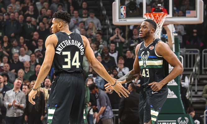 El personal del equipo deberá estar completamente vacunado antes del 1 de octubre. Foto Cortesía: @Bucks