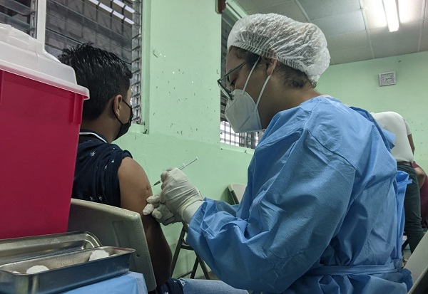 En Panamá se han aplicado 4,226,317 dosis de la vacuna contra la covid-19. Foto: Cortesía @CSSPanama