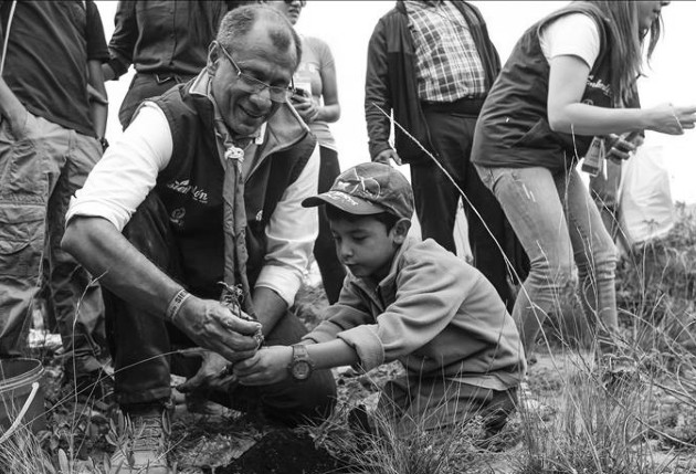 Que la reforestación sea una ley obligada y permanente hasta que reforestemos todos el país. Es decir, ir creando una 