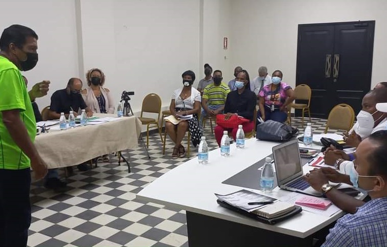 Estos encuentros se realizan en los salones de reuniones de la Gobernación. Foto: Diómedes Sánchez  