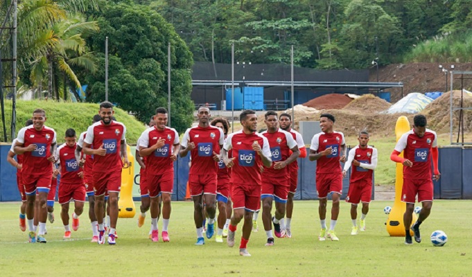 Los panameños trabajan a doble sesión desde el pasado lunes. Foto Cortesía: @fepafut