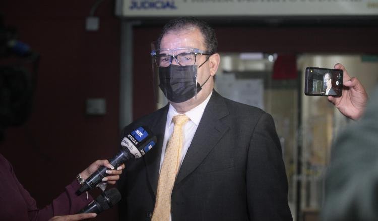 La defensa de Ricardo Martinelli advierte que seguirá denunciando las irregularidades de la Fiscalía, pese a las trabas del Tribunal. Víctor Arosemena