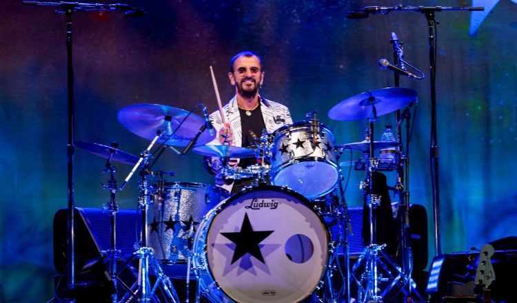 Ringo Starr. Internet