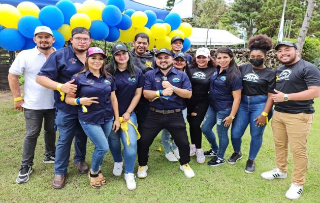 Los miembros de Realizando Metas en su visita a Chiriquí dejaron claro el compromiso del colectivo rumbo al triunfo para el 2024.  Foto: Cortesía