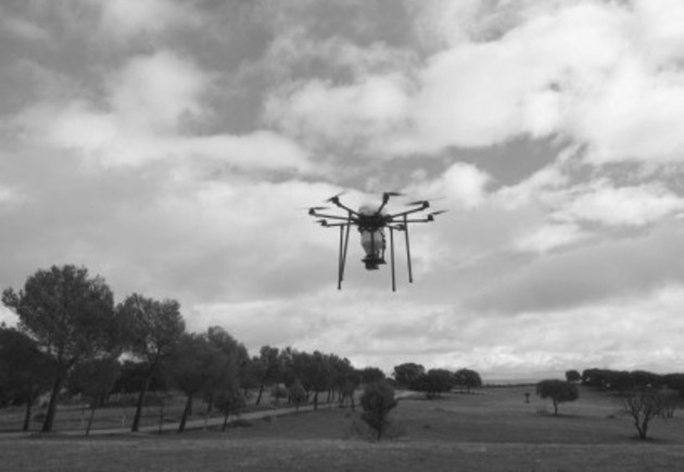 Los drones se pueden utilizar para tomar imágenes de alta resolución, que servirán para elaborar mapas urbanos o de cualquier índole con gran precisión o detalle de cada uno de sus elementos. Foto: EFE.