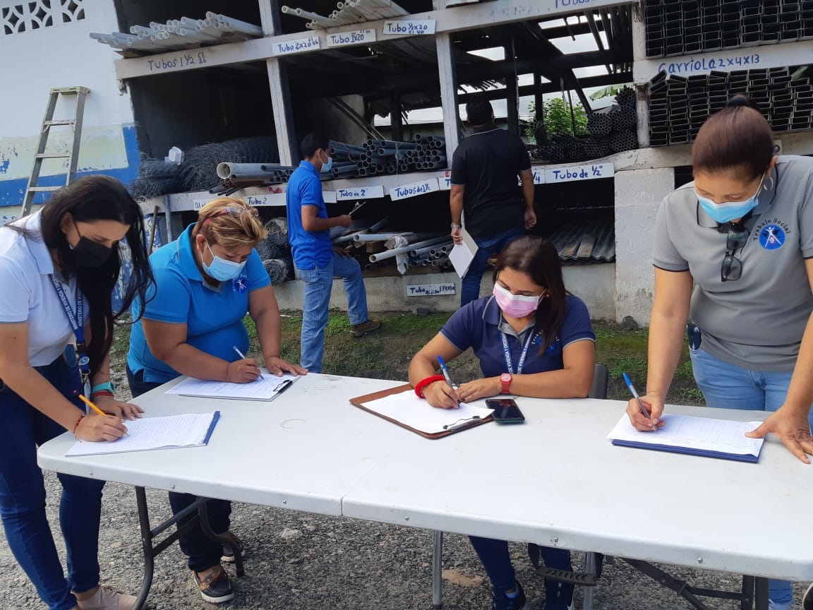 Trabajadores sociales se han desempeñado en vacunación, trazabilidad y Panamá Solidario. Foto: Eric A. Montenegro