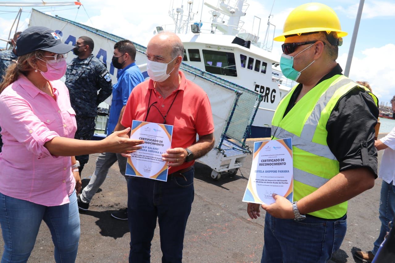 Se hizo una práctica en el barco de pesca 