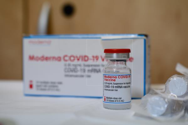 Una dosis de la vacuna de Moderna contra la covid-19. Foto: EFE