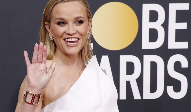 Reese Witherspoon en la ceremonia de los Golden Globe Awards en 2020.  Foto: EFE / EPA / NINA PROMMER