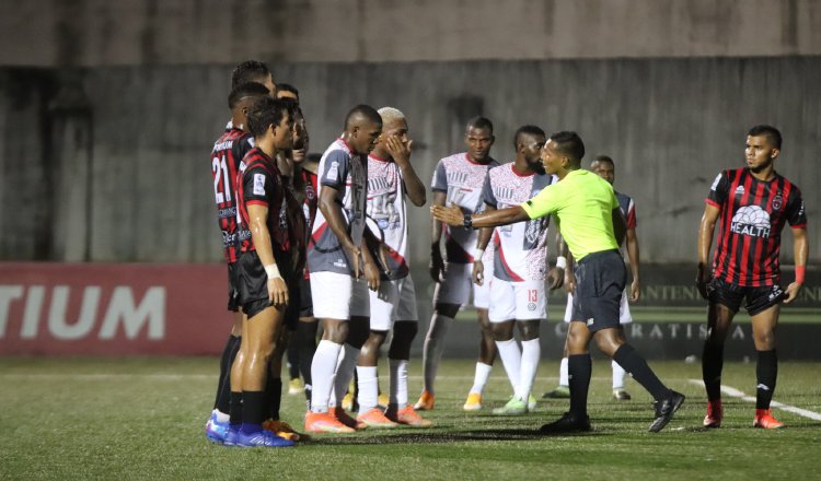 Sporting aprovechó su oportunidad ante Universitario. Foto: Cortesía Universitario