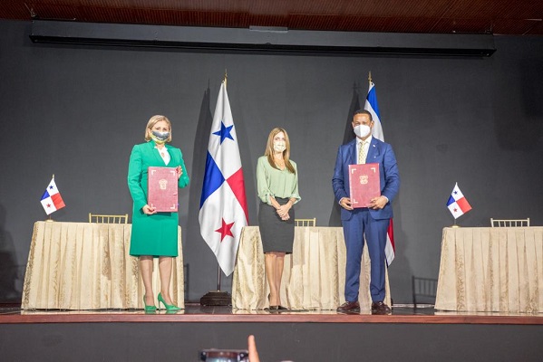 El acuerdo busca impulsar el sector deportivo en ambos países. Foto Cortesía: @Pandeportes