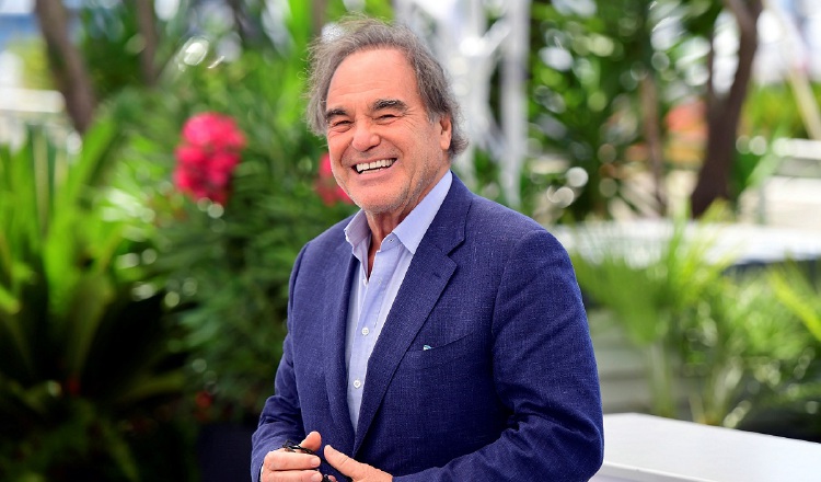 Oliver Stone en el pasado festival de cine de Cannes, donde presentó el documental 'JFK Revisited: Through The Looking Glass'.  EFE