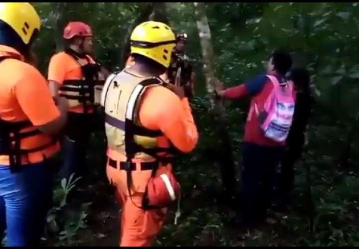 Paramédicos brindaron los primeros auxilios a los menores