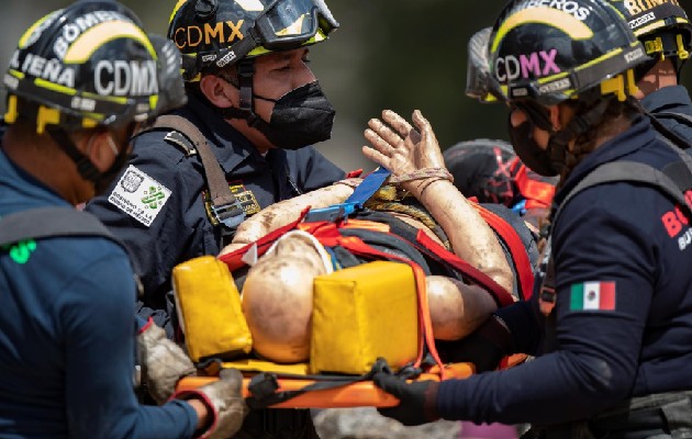 En la Ciudad de México participaron 6,8 millones de personas en el simulacro de terremoto. Foto: EFE