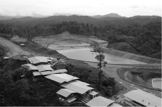 Imagen de una tina de relave. Las tinas de relave, constituyen una solución ambiental, retienen agua y material pulverizado. Foto: Cortesía del autor.