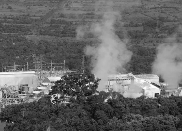 Imagen de una planta geotérmica. La crisis del calentamiento climático, la situación económica y energética, empujan a buscar fuentes de energía más limpias y sostenibles, entre las que la geotérmica ocupa un lugar destacado. Foto: EFE.