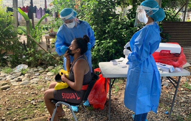 Los Equipos de Respuesta Rápida siguen en la búsqueda activa de casos en Bocas del Toro. Foto: Cortesía Minsa