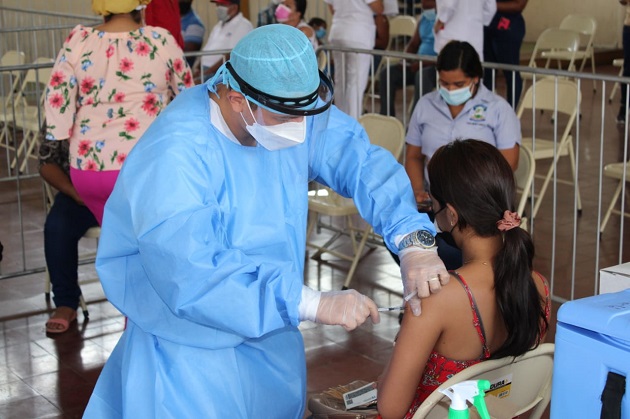 Hasta ayer, 25 de septiembre de 2021, en Panamá se han aplicado 5,451,970 dosis de la vacuna contra la covid-19. Foto: Cortesía @CSSPanama