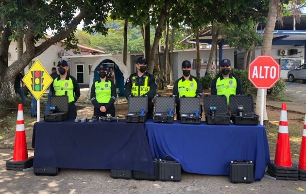 La Policía Nacional realizará operativos de playas y vigilancia en centros comerciales y lugares de diversión. Foto: Cortesía Policía Nacional