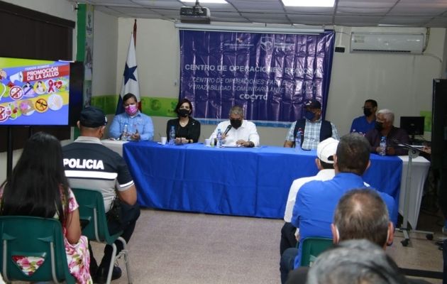 Reunión en el Centro de Operaciones y Control de Trazabilidad Comunitaria (COCYTC). Foto: Cortesía