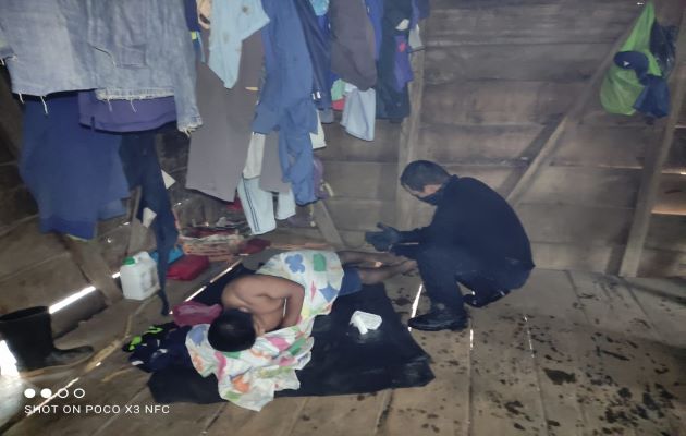 El joven recibió los primeros auxilios por parte de los rescatistas. Foto: José Vásquez