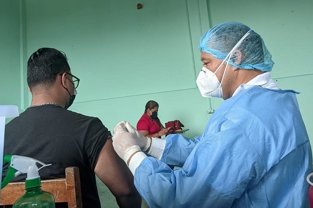 Panamá comenzó con el proceso nacional de vacunación contra la covid-19 el 20 de enero de 2021. Foto: Cortesía @CSSPanama