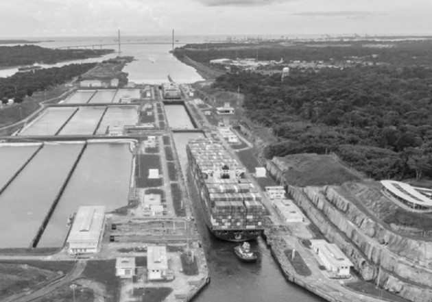 Los inmensos contingentes de hombres negros, provenientes de Las Antillas y Barbados, nunca recibieron reconocimiento, fueron, sombras que se confundieron con las partes más oscuras de los cortes de un Canal. Foto: Cortesía ACP. 