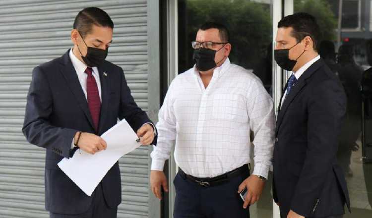 Luis Ramírez, a su llegada al edificio Avesa. Foto: Cortesía