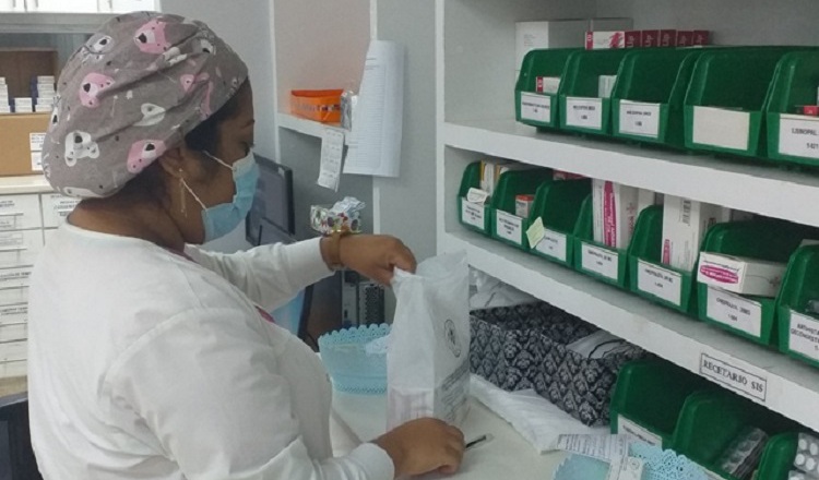 Según los pacientes, en las farmacias de la CSS el desabastecimiento de medicamentos está en 16%. Foto: Cortesía