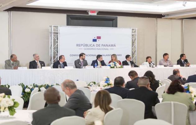 Los trabajadores apuestan a que se incremente el salario mínimo a partir del próximo año. Foto: Grupo Epasa