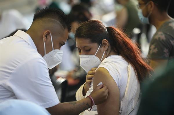 Venezuela mantiene su apuesta por la vacuna cubana Abdala. Foto: EFE