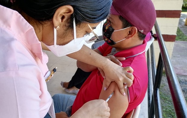 Hasta hoy, en Panamá se han aplicado 5,769,734 dosis de vacunas contra la covid-19 tanto de Pfizer como de AstraZeneca. Foto: Cortesía Minsa