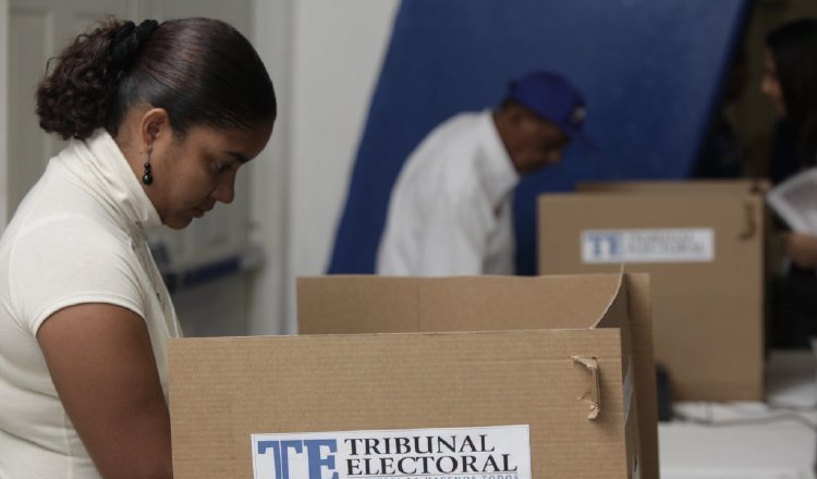 Las candidaturas independientes han masificado la oferta  que se le presenta a los habilitados para votar, en los últimos comicios. Foto: Archivo