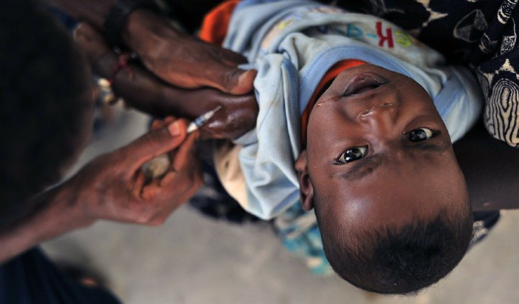 Para evitar brotes de polio se deben mantener al 90% las coberturas de vacunación. Pixabay