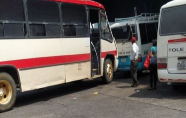 Unos 1,500 usuarios se vieron afectados con la paralización de dos horas en el transporte. Foto: Archivo