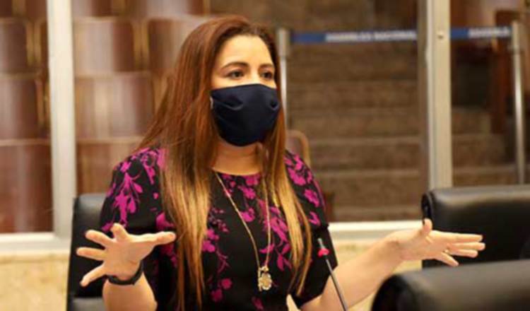 Corina Cano, proponente de la modificación. Cortesía