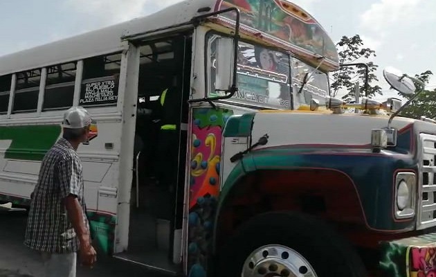 Los transportistas aseguran que no aguantan el alto costo de la vida. Foto: Grupo Epasa