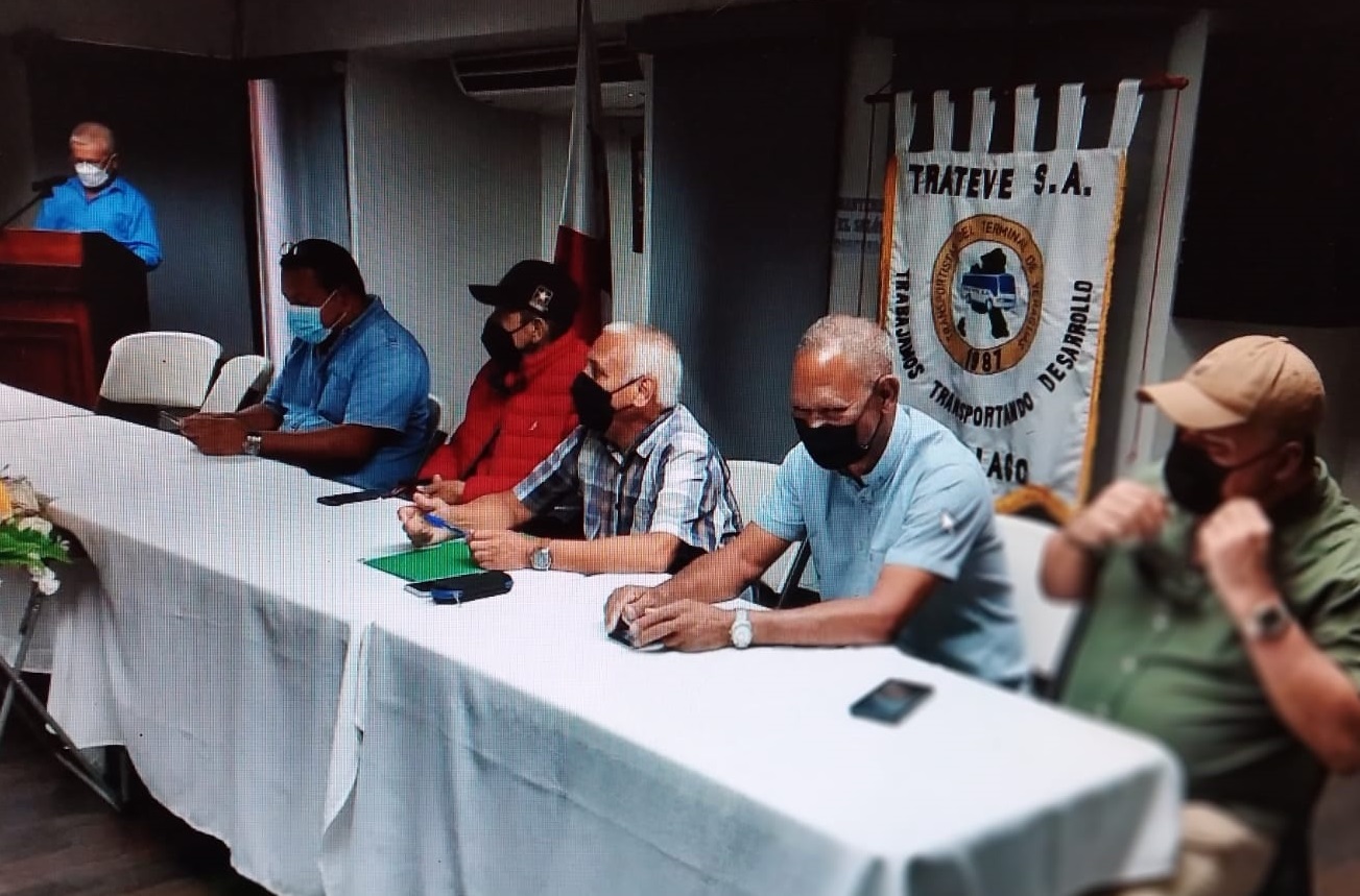 La reunión no cambió la decisión de los miembros de la CANATRA. Foto: Melquiades Vásquez  