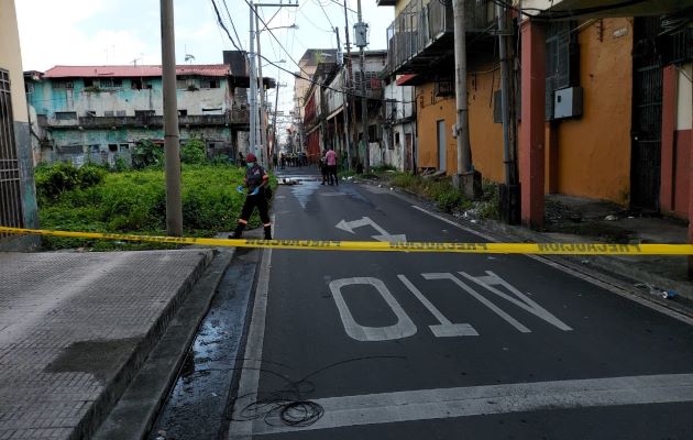 En el lugar solo se escucharon varias detonaciones y luego se observó a Federico Fong Zamora tendido en la calle, sin vida. Foto: Diomedes Sánchez
