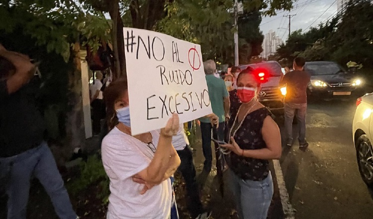 Los residentes del corregimiento de San Francisco realizaron una protesta, la semana pasada, contra el ruido excesivo de locales. Foto: Cortesía